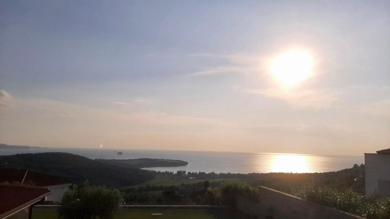 Apartma Lima Ancarano Esterno foto